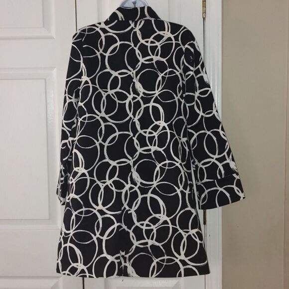 Coat, Lightweight Jacket / Car Coat / Blazer. Madison. Size M. BLACK and WHITE. - Picture 4 of 5